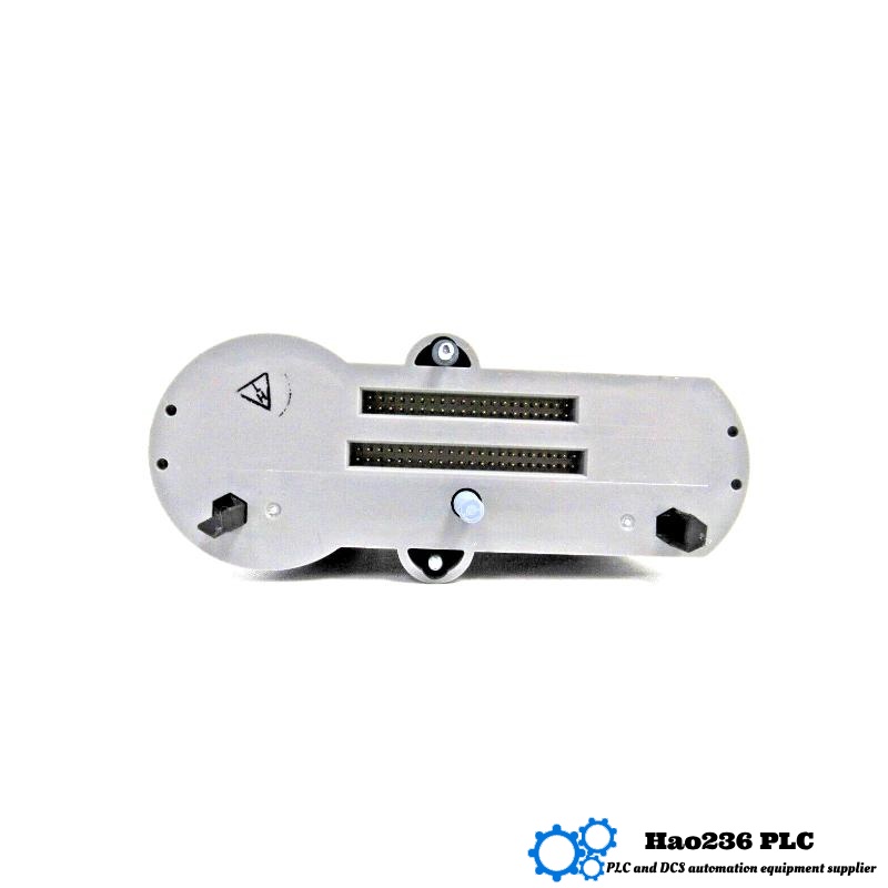 Honeywell CC-PAOX01 51405039-275 Analog Output Module