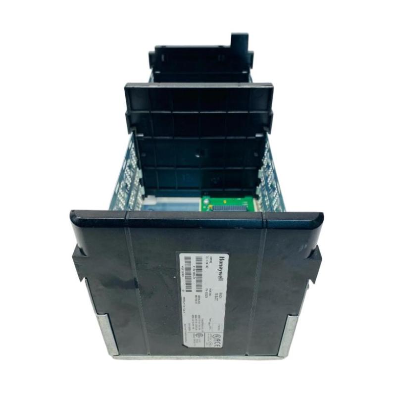 Honeywell TC-FXX102 C200 Rack