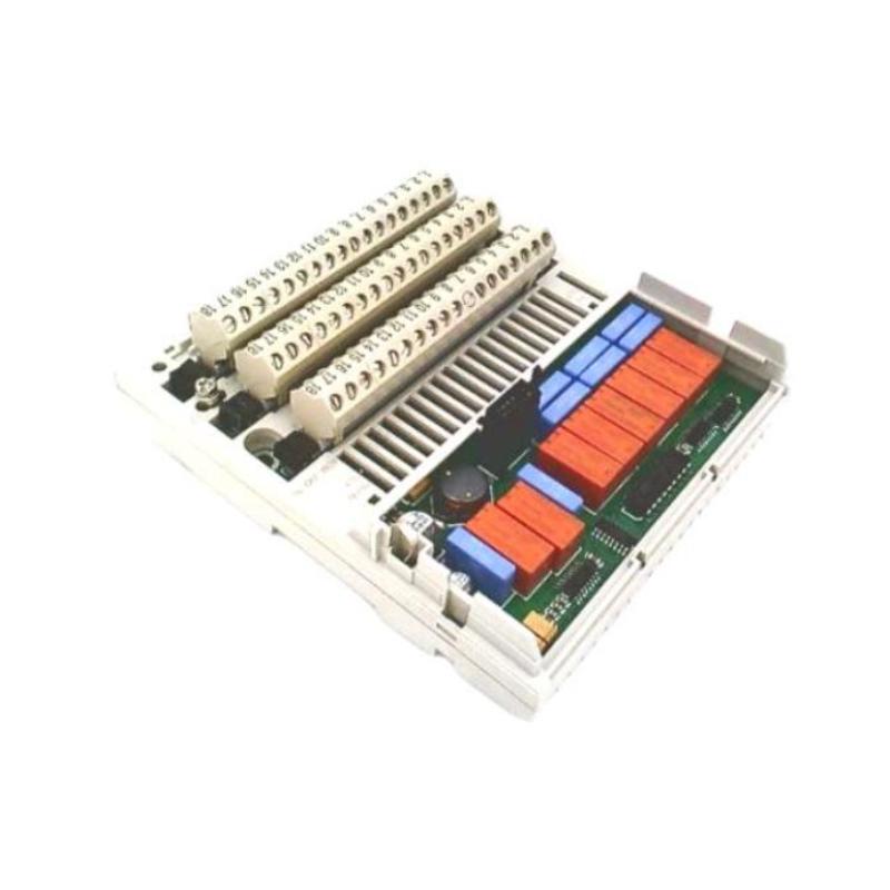 Schneider 170ADM39030C DC Logic Relay I/O Base