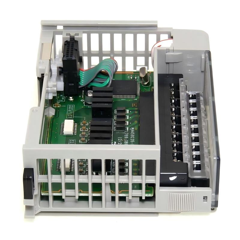 Allen Bradley 1769-OB8 CompactLogix I/O Module