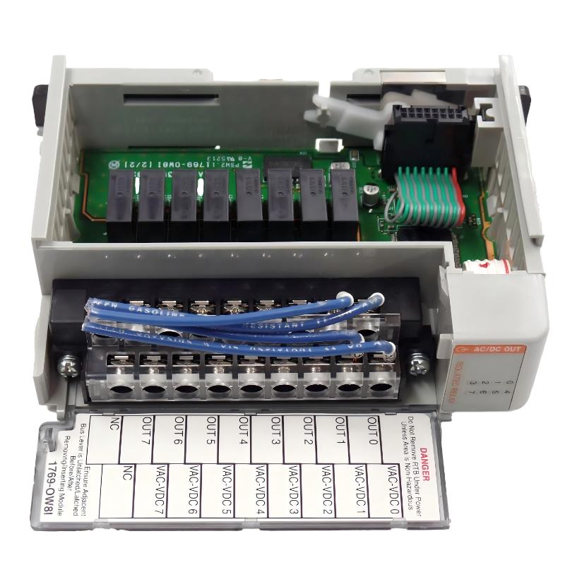 Allen Bradley 1769-OW8I CompactLogix I/O Module