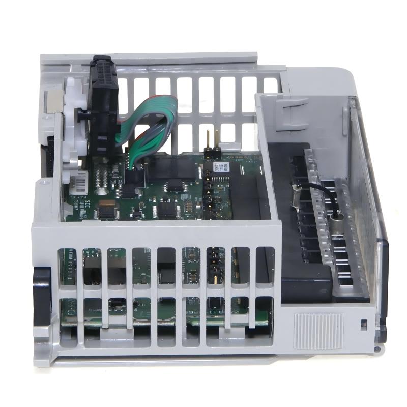 Allen Bradley 1769SC-IF8U CompactLogix I/O Module