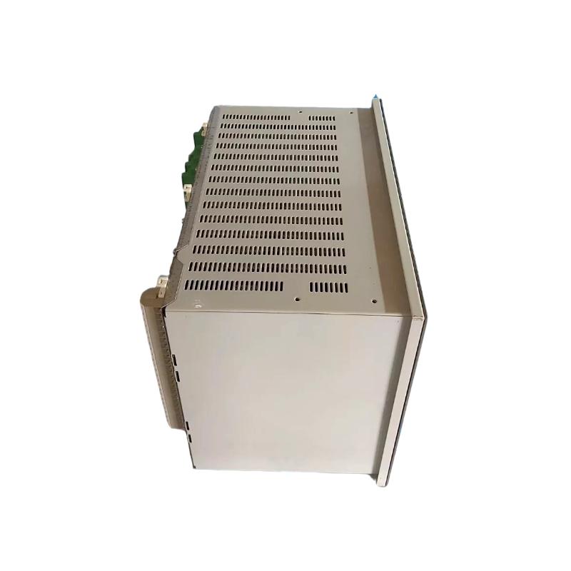 ABB RED670 1MRK002810-AC Line Differential Protection Relay