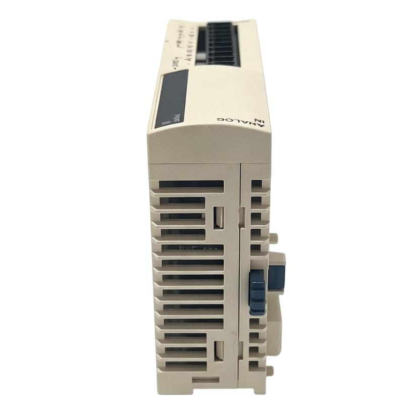 Schneider TM2AMI2HT Modicon M238 Analog Input Module