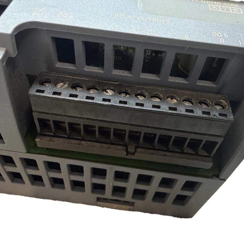 Siemens 6AG1215-1HG40-4XB0 DC/DC/Relay
