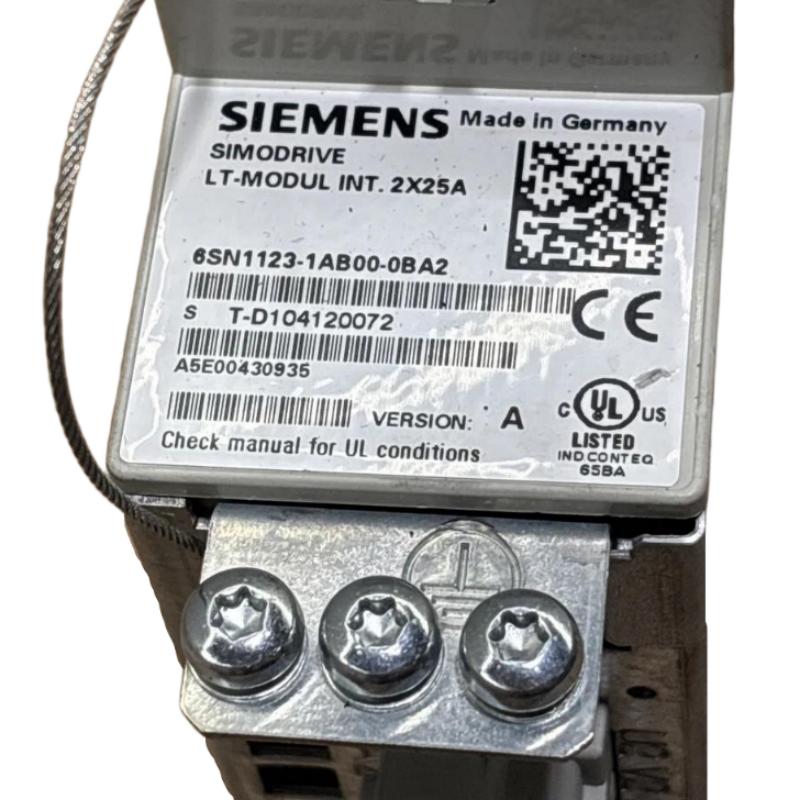 Siemens 6SN1123-1AB00-0BA2 Power Module