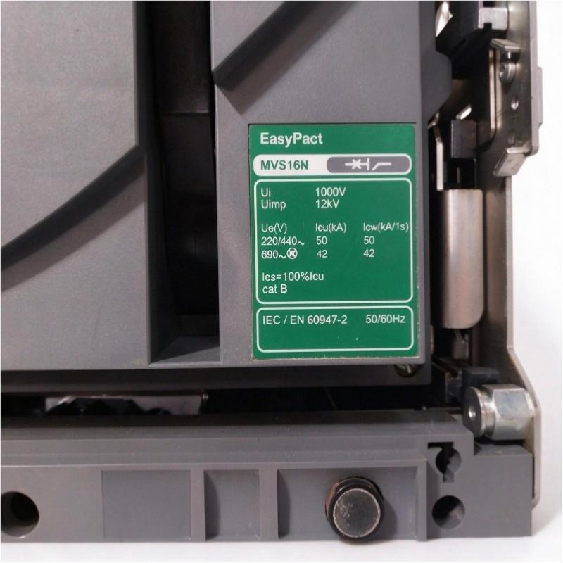 Schneider MVS16N Circuit Breaker
