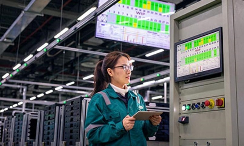 Schneider Electric Places 25 Million New Shares at €240 Each to Raise €6 Billion for PTC Acquisition